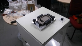 montážní stůl pro výrobní linku, sloužící pro zrychlení výrobního procesu